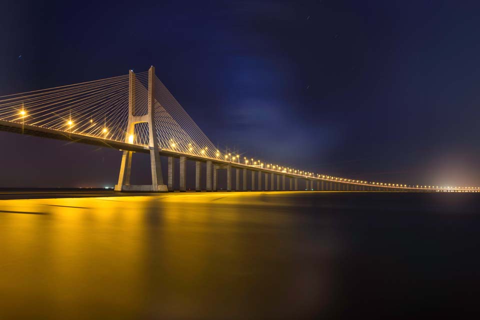 Motiv Brücke in Gelb